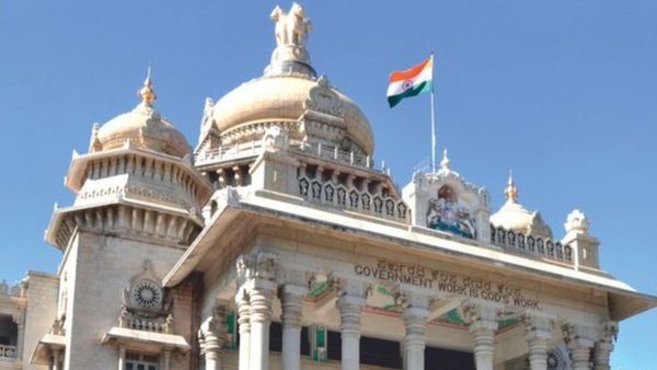 KAS Officers Transfer: ರಾಜ್ಯ ಸರ್ಕಾರದಿಂದ 6 ಮಂದಿ ಕೆಎಎಸ್ ಅಧಿಕಾರಿಗಳ ದಿಢೀರ್ ವರ್ಗಾವಣೆ