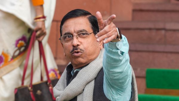 ವಿಬಿಜಿ ರಾಮ್ ಜಿ: ಪಾರದರ್ಶಕ ಯೋಜನೆ ಜಾರಿ ಸಹಿಸದೇ ಸುಳ್ಳು ಪ್ರಸಾರ: ಪ್ರಹ್ಲಾದ್ ಜೋಶಿ ಖಂಡನೆ