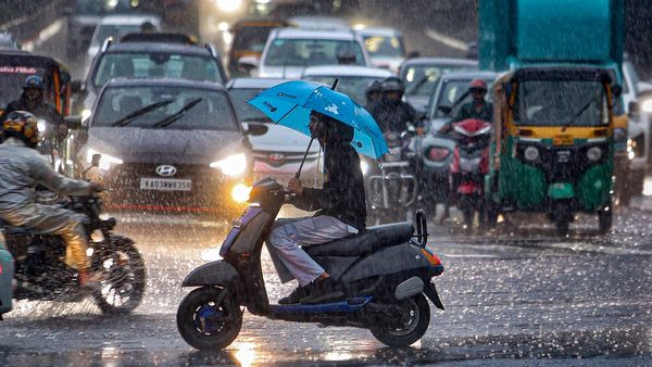 Bengaluru Weather: ಬೆಂಗಳೂರಲ್ಲಿ ಭಾನುವಾರವೂ ಚಳಿಗಾಳಿ, ತುಂತುರು ಮಳೆ: ಹವಾಮಾನ ಮುನ್ನೋಟ