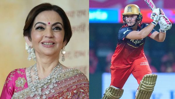 RCB: ಆರ್‌ಸಿಬಿ ನಾಡಿನ್‌ ಡಿ ಕರ್ಕ್‌ ಮಾರಕ ಬೌಲಿಂಗ್ ದಾಳಿ, ಸ್ಫೋಟಕ ಬ್ಯಾಟಿಂಗ್‌ಗೆ ಮನಸೋತ ನೀತಾ ಅಂಬಾನಿ