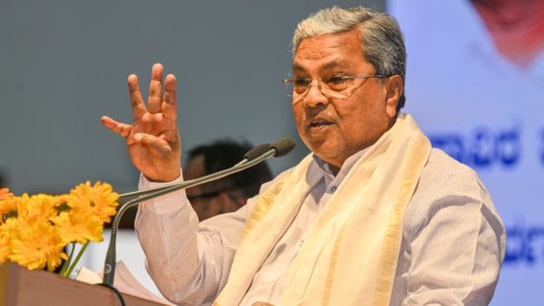 ವರ್ಷಕ್ಕೆ 30 ಸಾವಿರ ವಿದ್ಯಾರ್ಥಿ ವೇತನ; ಬಹು ಅಂಗಾಂಗ ಕಸಿ ಆಸ್ಪತ್ರೆಗೆ 4000 ಕೋಟಿ ವೆಚ್ಚ: ಸಿದ್ದರಾಮಯ್ಯ 