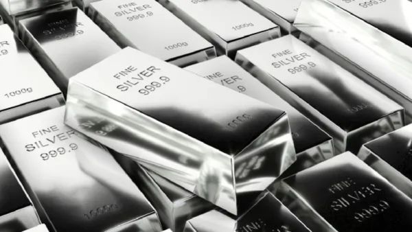 Silver Price Jan 28: ಬೆಳ್ಳಿ ಬೆಲೆ 4 ಲಕ್ಷ ರೂ. ಸಮೀಪ, ಬೆಳ್ಳಿ ಬೆಲೆ ಹೆಚ್ಚಳಕ್ಕೆ 5 ಕಾರಣಗಳು