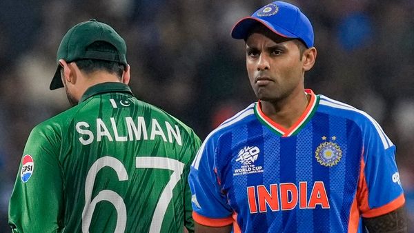 IND Vs PAK: ಟಿ20 ವಿಶ್ವಕಪ್‌ನಲ್ಲಿ ಭಾರತ-ಪಾಕಿಸ್ತಾನ ನಡುವೆ ಮತ್ತೆ ಹೈವೋಲ್ಟೇಜ್ ಕದನ ಸಾಧ್ಯತೆ: ಇಲ್ಲಿದೆ ವರದಿ