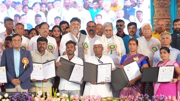 ರಾಜ್ಯದಲ್ಲಿ ಹೊಸ ಗ್ಯಾರಂಟಿ ಯೋಜನೆಯಡಿ 1,00,000 ಕುಟುಂಬಗಳಿಗೆ ಹಕ್ಕುಪತ್ರ ವಿತರಣೆ