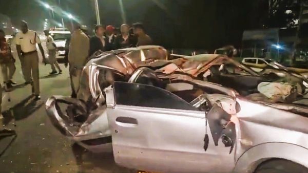 ನೆಲಮಂಗಲ ಬಳಿ ಕಾರು-ಕೆಎಸ್‌ಆರ್‌ಟಿಸಿ ಬಸ್‌ ನಡುವೆ ಭೀಕರ ಅಪಘಾತ, ಪ್ರಾಣಬಿಟ್ಟ ಐವರು ಯುವಕರು