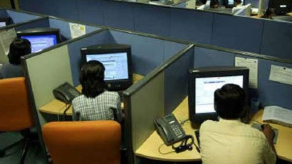 ಐಟಿ ದೈತ್ಯ ಟಿಸಿಎಸ್‌, ಇನ್ಫೋಸಿಸ್‌ಗೆ ಕೋಟಿಗಟ್ಟಲೆ ಆದಾಯ; ದಶಕ ಕಳೆದರೂ ಉದ್ಯೋಗಿಗಳ ಸಂಬಳದಲ್ಲಿ ಬದಲಾವಣೆ ಇಲ್ಲ