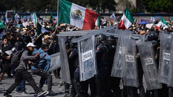 ಮೆಕ್ಸಿಕೋ ಪರಿಸ್ಥಿತಿ ಹಿಡಿತಕ್ಕೆ ತರಲು ಹರಸಾಹಸ, ಲಕ್ಷಾಂತರ ಕೋಟಿ ರೂಪಾಯಿ ನಷ್ಟದ ಭಯ | Mexico Situation