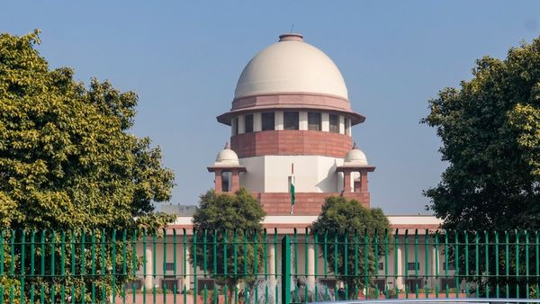 NCERT : ಸುಪ್ರೀಂ ಕೋರ್ಟ್‌ನಲ್ಲಿ ಬೇಷರತ್ ಕ್ಷಮೆಯಾಚಿಸಿದ ಕೇಂದ್ರ ಸರ್ಕಾರ, ಎನ್‌ಸಿಇಆರ್‌ಟಿ ನಿರ್ದೇಶಕರಿಗೆ ಶೋಕಾಸ್ ನೋಟಿಸ್