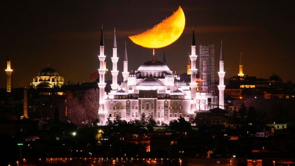 ರಂಜಾನ್ ಆಚರಣೆ ಶುರುವಾಗಿದ್ದು ಹೇಗೆ? ಉಪವಾಸದ ಹಿಂದಿರುವ ರೋಚಕ ಕಥೆ ಇಲ್ಲಿದೆ