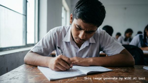 SSLC Exam 2026: ಹಿಂದಿ ಹೇರಿಕೆ ವಿರುದ್ಧ ಧ್ವನಿ; ತೃತೀಯ ಭಾಷೆ 'ಪಾಸ್' ಕಡ್ಡಾಯ ಮಾಡದಂತೆ ಸರ್ಕಾರಕ್ಕೆ ಒತ್ತಾಯ