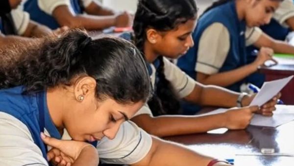 SSLC Exam Results 2026: ರಾಜ್ಯದಲ್ಲಿ ಎಸ್‌ಎಸ್‌ಎಲ್‌ಸಿ ಫಲಿತಾಂಶ ಸುಧಾರಣೆಗೆ 'ಟಿವಿ–ಮೊಬೈಲ್ ಸ್ವಿಚ್ ಆಫ್' ಟಾಸ್ಕ್