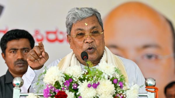 ಸರ್ಕಾರ ಸಾಲದ ಮೇಲೆ ನಡೆಯುತ್ತಿದೆ ಎಂಬುದು ಸುಳ್ಳು: ವಿರೋಧ ಪಕ್ಷಗಳಿಗೆ ಸಿಎಂ ಸಿದ್ದರಾಮಯ್ಯ ತಿರುಗೇಟು