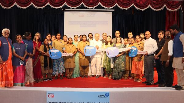 ಸ್ವಾವಲಂಬಿ ಬದುಕಿಗೆ ರಾಮಲಿಂಗಾ ರೆಡ್ಡಿ ಸಾಥ್: ಮಂಗಳಮುಖಿಯರು ಮತ್ತು ಮಹಿಳೆಯರಿಗೆ 20 EV ಆಟೋ ಭಾಗ್ಯ