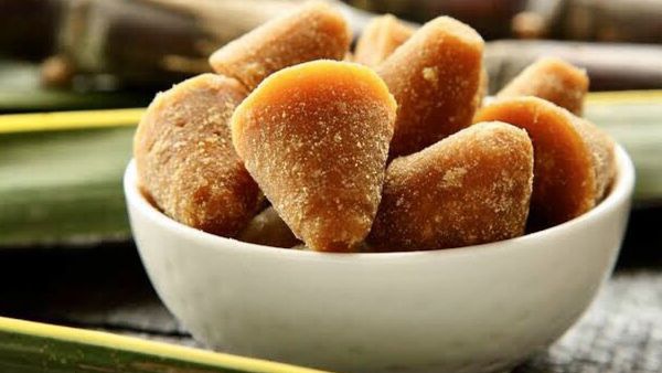 Jaggery: ಬೆಲ್ಲದಲ್ಲಿ ಕಲಬೆರಕೆಯ ಕೆಮಿಕಲ್, ಬಣ್ಣ, ಸಕ್ಕರೆ ಮಿಶ್ರಣ: ಪರಿಶೀಲನೆ ಮಾಡುವ ಸರಳ ವಿಧಾನಗಳು