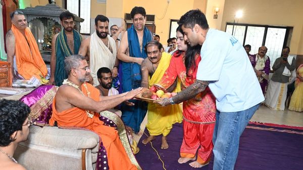 ವಿಶ್ವಕಪ್ ಕಿರೀಟದ ಹಿಂದೆ ದೈವಬಲ: ಕರಾವಳಿಯ ಅಳಿಯ ಸೂರ್ಯಕುಮಾರ್ ಯಾದವ್ ನಡೆಗೆ ಮೆಚ್ಚುಗೆಗಳ ಸುರಿಮಳೆ