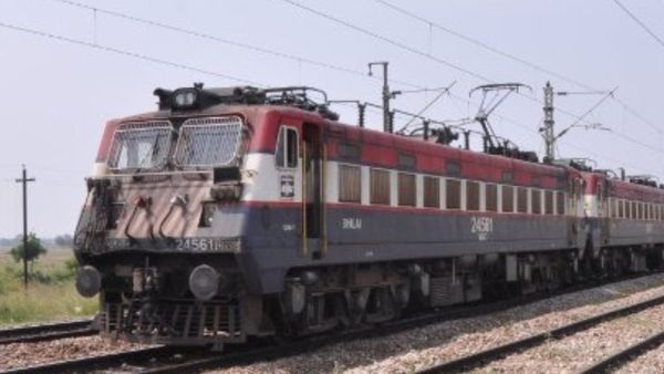 SWR: ವಿಜಯಪುರ-ಮಂಗಳೂರು ಎಕ್ಸ್‌ಪ್ರೆಸ್ ರೈಲು ಸಂಚಾರದಲ್ಲಿ ಭಾಗಶಃ ರದ್ದು, ವೇಳಾಪಟ್ಟಿ ಗಮನಿಸಿ