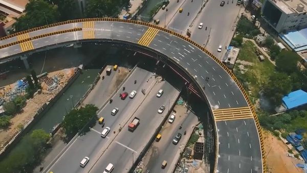 Bengaluru Elevated Corridors: ಬೆಂಗಳೂರಿಗೆ ಭರ್ಜರಿ ಗುಡ್‌ನ್ಯೂಸ್: 11ಎಲಿವೇಟೆಡ್ ಕಾರಿಡಾರ್‌ ಅಭಿವೃದ್ಧಿಗೆ 13,262 ಕೋಟಿ ರೂ.