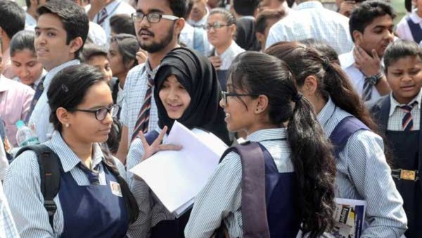 CET ರ್‍ಯಾಂಕಿಂಗ್‌ಗೆ ಪಿಯುಸಿಯ ಯಾವ ಅಂಕ ಪರಿಗಣನೆ? ಪರೀಕ್ಷೆ-1 ಅಥವಾ ಪರೀಕ್ಷೆ-2? ಇಲ್ಲಿದೆ ಮಹತ್ವದ ಸ್ಪಷ್ಟನೆ