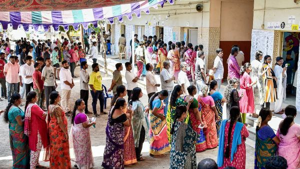 Tamil Nadu Election 2026: ತಮಿಳುನಾಡು ಇತಿಹಾಸದಲ್ಲೇ ಶೇ. 84.41 ದಾಖಲೆಯ ಮತದಾನ; ಆಡಳಿತರೂಢ ಡಿಎಂಕೆಗೆ ಮತ ವಿಭಜನೆಯ ಆತಂಕ
