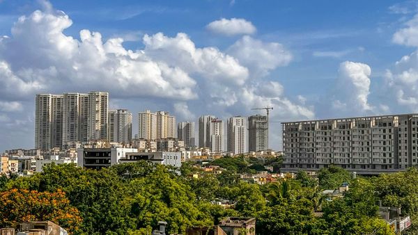 Bengaluru Property: ಕೈತುಂಬಾ ಹಣವಿದ್ದರೂ ಬೆಂಗಳೂರು ಪ್ರಾಪರ್ಟಿ ಖರೀದಿಗೆ ಭಯವಾಗ್ತಿದೆ ಎಂದ ಐಟಿ ದಂಪತಿ, ಕಾರಣವೇನು