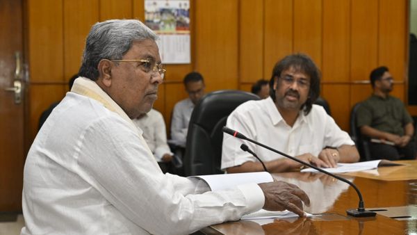 ಜೂನ್ 1ರಿಂದ 'ಕರ್ನಾಟಕ ಪಬ್ಲಿಕ್ ಸ್ಕೂಲ್' ಶುರು: ಸಿಎಂ ಸಿದ್ದರಾಮಯ್ಯ ಮಹತ್ವದ ಘೋಷಣೆ, ಶಿಕ್ಷಣ ಇಲಾಖೆ ಸಭೆಯ ಹೈಲೈಟ್ಸ್ ಇಲ್ಲಿದೆ