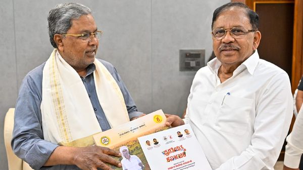 ರಾಜ್ಯ ಸರ್ಕಾರಕ್ಕೆ 3 ವರ್ಷ ಪೂರೈಕೆ; ತುಮಕೂರು ಕಾರ್ಯಕ್ರಮಕ್ಕೆ ಗಣ್ಯರ ಆಹ್ವಾನ, ಹಕ್ಕುಪತ್ರ-ಕಂದಾಯ ಸೌಲಭ್ಯ ವಿತರಣೆ