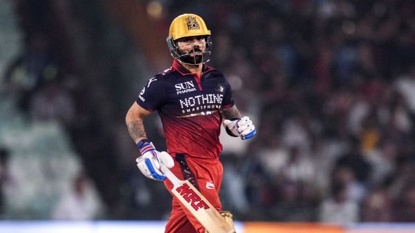 Virat Kohli: ಕೇವಲ ಒಂದೇ ಒಂದು ರನ್‌ ಗಳಿಸಿ ಮೈದಾನದಲ್ಲೇ ಕುಣಿದಾಡಿದ ವಿರಾಟ್ ಕೊಹ್ಲಿ; ಇಲ್ಲಿದೆ ಕಾರಣ  
