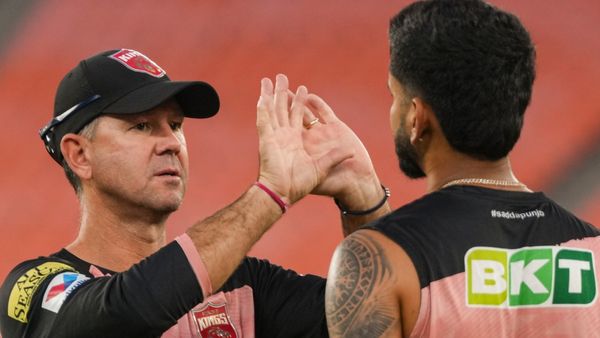 Ricky Ponting: ಭಾರತದ ಸಂಪ್ರದಾಯ ಪಾಲಿಸಿ ಇಂಡಿಯನ್ಸ್ ಹೃದಯ ಗೆದ್ದ ಆಸ್ಟ್ರೇಲಿಯಾದ ಕ್ರಿಕೆಟ್ ದಂತಕಥೆ ರಿಕಿ ಪಾಂಟಿಂಗ್