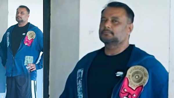 ಹೇಗಿದ್ದ ಡಿಬಾಸ್‌ ಹೇಗಾಗಿದ್ದಾರೆ? ಜೈಲಲ್ಲಿ ದರ್ಶನ್ ಯೋಗಾಭ್ಯಾಸದ ವೈರಲ್‌ ಫೋಟೋ ನೋಡಿ ಅಭಿಮಾನಿಗಳು ಶಾಕ್‌
