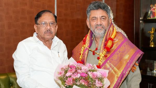 ಇಂದು ಡಿಕೆ ಶಿವಕುಮಾರ್ ಪ್ರಮಾಣವಚನ ಸ್ವೀಕಾರ: 10 ಸಚಿವರು, ಒಬ್ಬರಿಗೆ ಡಿಸಿಎಂ ಹುದ್ದೆ, ಇಲ್ಲಿದೆ ಸಂಪೂರ್ಣ ಮಾಹಿತಿ