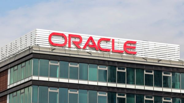 Oracle Layoffs: 21,000 ಉದ್ಯೋಗಿಗಳನ್ನ ಮನೆಗೆ ಕಳುಹಿಸಿದ ಟೆಕ್ ದೈತ್ಯ ಒರಾಕಲ್; ಕಾರಣ ಕೇಳಿದ್ರೆ ನಿಮಗೂ ಶಾಕ್ ಆಗುತ್ತೆ
