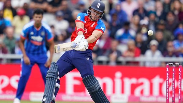 IND vs ENG: 6,6,6,6,6.. 4,4,4,4,4.. ಇಂಗ್ಲೆಂಡ್ ವಿರುದ್ಧ ಭಾರತ ಗೆಲುವಿಗೆ ಮುಳುವಾದ ಆರ್‌ಸಿಬಿ ಯಂಗ್ ಸ್ಟಾರ್            