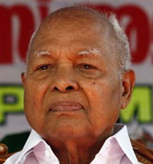 ഇ. ബാലാനന്ദന്‍ അന്തരിച്ചു