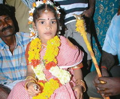 എട്ടുവയസ്സുകാരിയ്‌ക്ക്‌ തവള വരന്‍