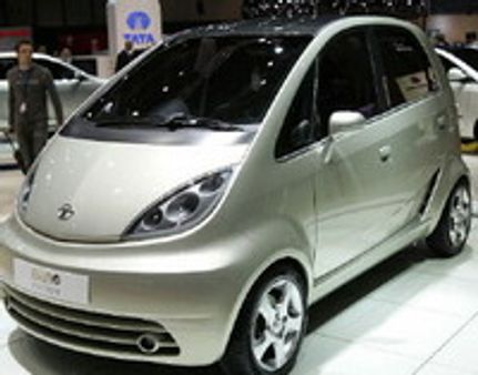 നാനോയുടെ അരങ്ങേറ്റത്തിന്‌ മണിക്കൂറുകള്‍ മാത്രം