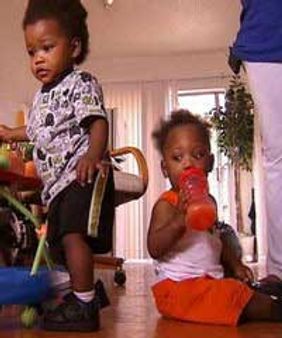 ഇരട്ടക്കുട്ടികള്‍ക്ക്‌ അച്ഛന്‍മാര്‍ രണ്ട്‌