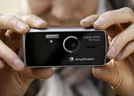 മൊബൈല്‍ ക്യാമറ വരുത്തുന്ന ദുരന്തങ്ങള്‍