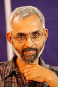 പിണറായിയ്‌ക്ക്‌ നീലകണ്‌ഠന്റെ വക്കീല്‍ നോട്ടീസ്‌