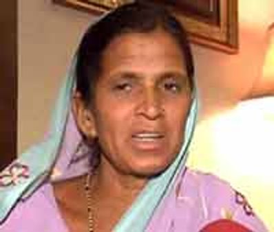 കലാവതിക്ക് നെ‍ഞ്ചുവേദന; മത്സരിക്കുന്നകാര്യം സംശയം