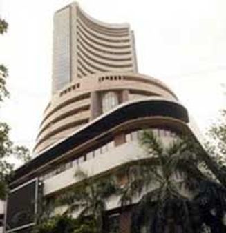 സെന്‍സെക്‌സ്‌ 17000 മറികടന്നു