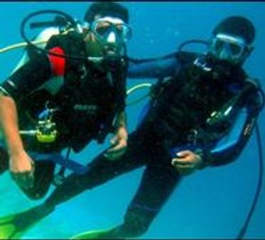 ആഗോളതാപനം; കടലിനടിയില്‍ മന്ത്രിസഭ ചേരുന്നു