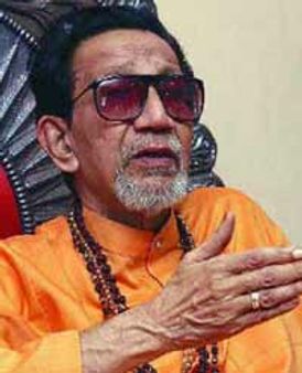 മറാഠികള്‍ പിന്നില്‍ നിന്നുകുത്തി താക്കറെ