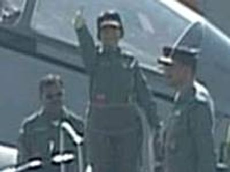 പ്രതിഭാ പാട്ടീല്‍ യുദ്ധവിമാനത്തില്‍ പറന്നു