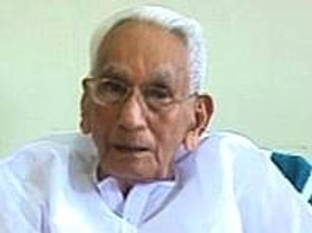 കരുണാകരന്‍ ആശുപത്രി വിട്ടു