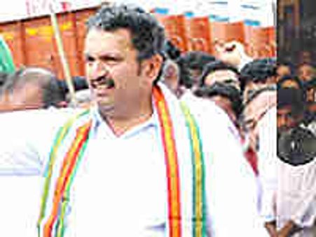 സോണിയയെ കാണാന്‍ ശ്രമിച്ചിട്ടില്ല: മുരളി