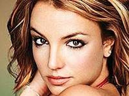 പുതുവര്‍ഷം ആഘോഷിക്കാന്‍ ബ്രിട്‌നി കേരളത്തില്‍