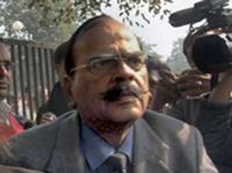 റാത്തോഡിന്റെ മെഡലുകള്‍ തിരികെ വാങ്ങുന്നു