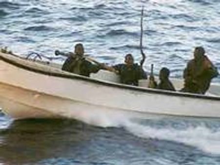 റാഞ്ചിയ കപ്പലുകളില്‍ 2 മലയാളികള്‍