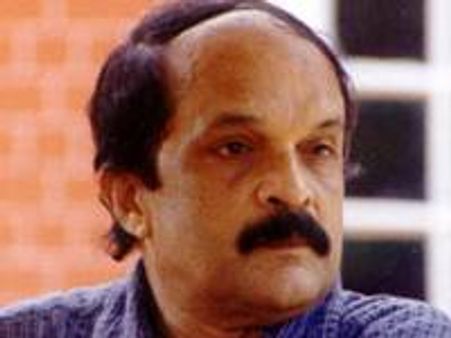 പിണറായിക്ക് ഫാസിസ്റ്റിന്റെ ശബ്ദം: സക്കറിയ