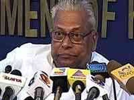 കോച്ച് ഫാക്ടറി ഭൂമി കൈമാറ്റം ഒരു മാസത്തിനുള്ളില്‍